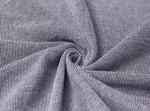 En balanceret kombination af naturlig komfort, struktur og åndbarhed